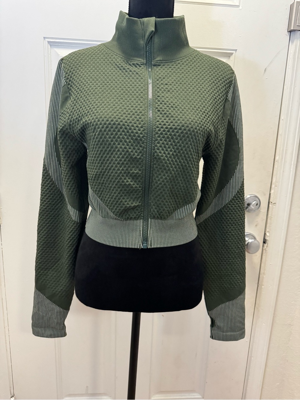Olive Green Women's Quilted Zip-Up Jacket 0470